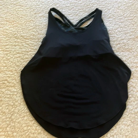 Fabletics black tank top with built-in camo bra size small - Picture 1 of 2